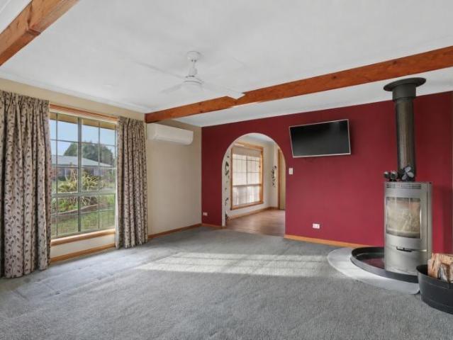 1 Campbell Smith Court, Newnham