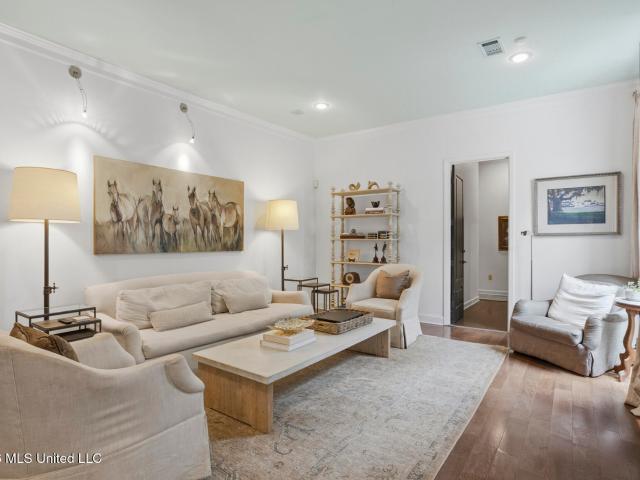 1 Carlyle Place