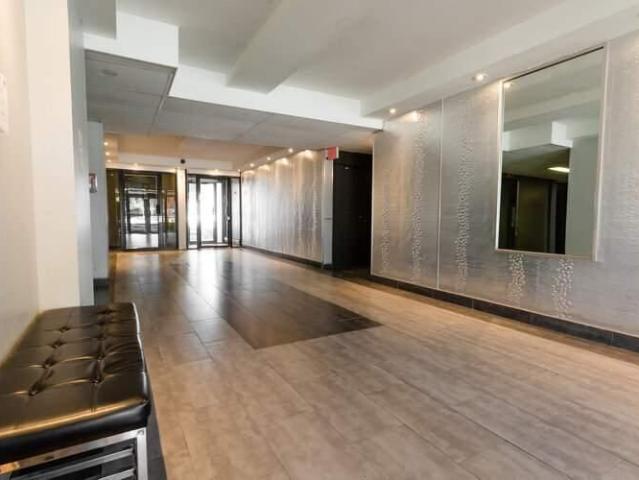 1 CH 1 SDB Montréal $990 /mo