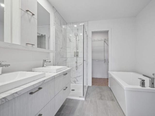 1 CH 1 SDB Bromont $1,610 /mo