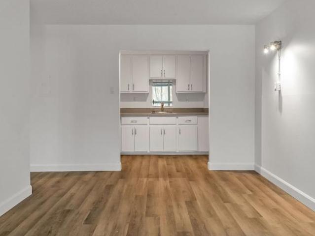 1 CH 1 SDB Québec $1,049 /mo