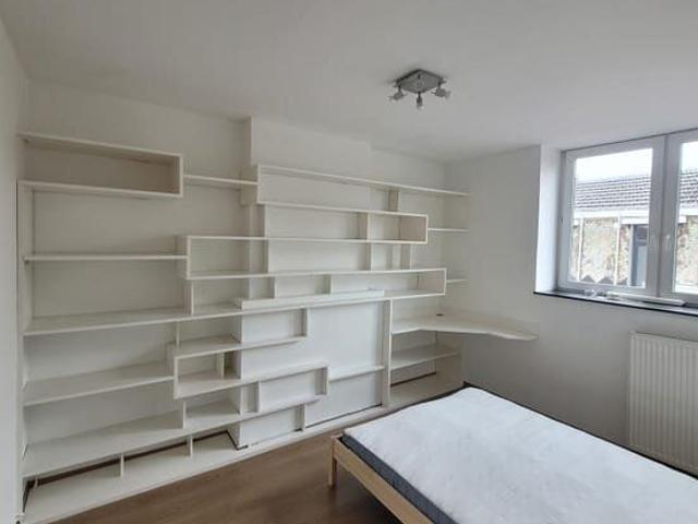 1 chambre en colocation dans une maison spacieuse