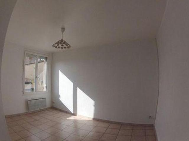 1 chambres, BLAYE Aquitaine 33390 104405244