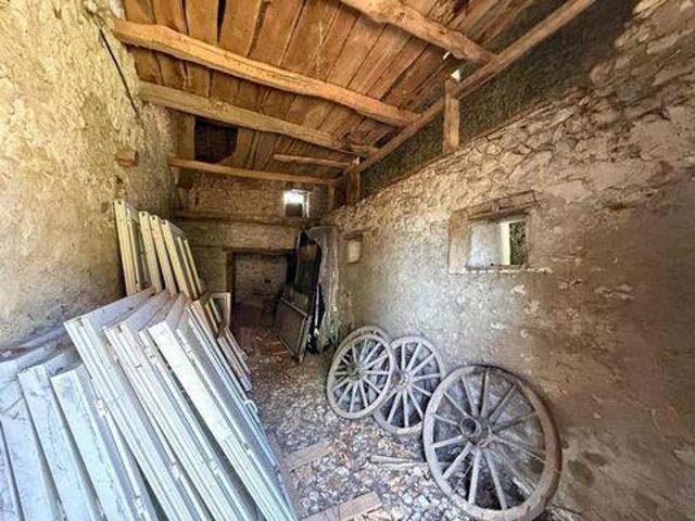 1 chambres, Clarafond Rhône 74270 103700454