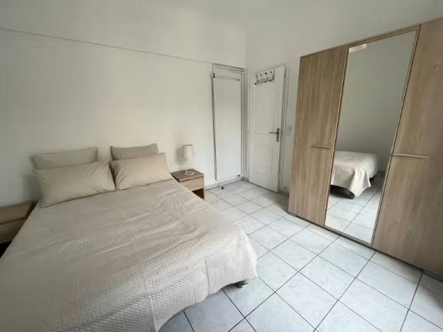 1 chambres, Courbevoie Courbevoie 92400 96345924