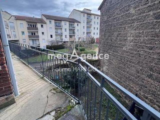 1 chambres, Fraisses Rhône 42490 99771198
