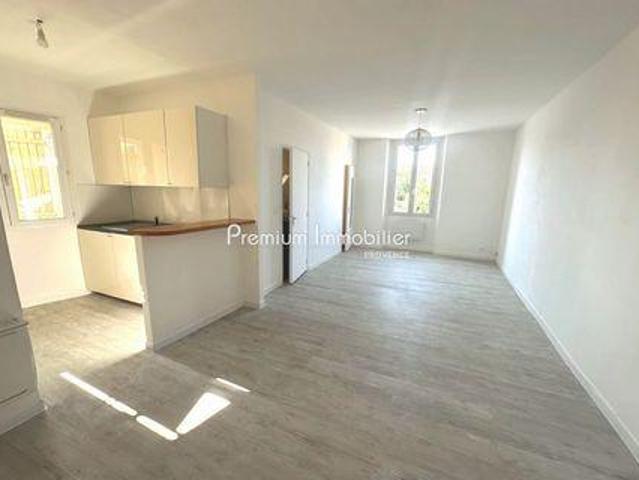 1 chambres, Le Puy Provence 13610 LS105329693