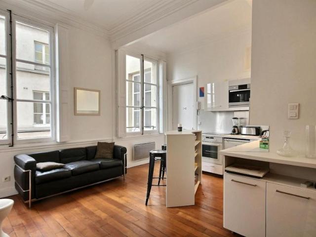 1 chambres, Paris Paris 75004 104796978