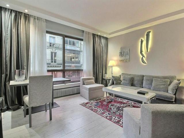 1 chambres, Paris Paris 75008 105089844