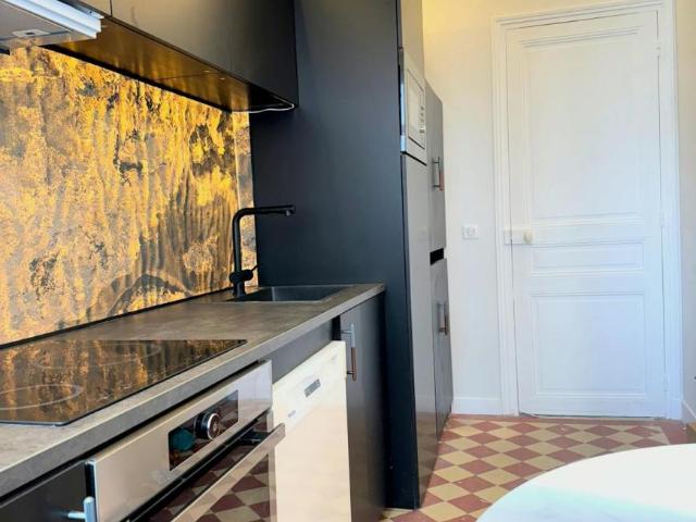 1 chambres, Paris Paris 75003 93219082