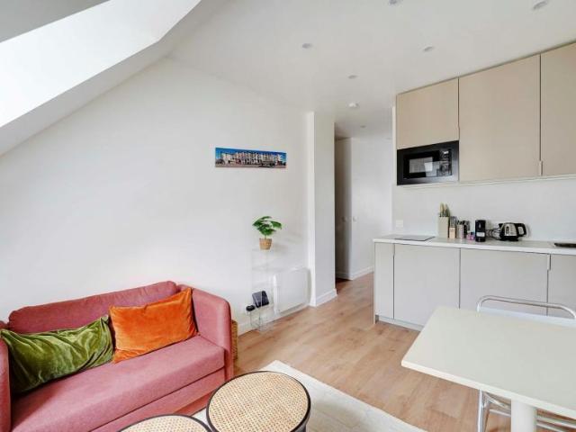 1 chambres, Paris Paris 75016 104639876