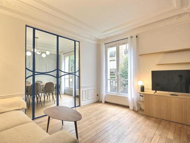 1 chambres, Paris Paris 75018 104912386