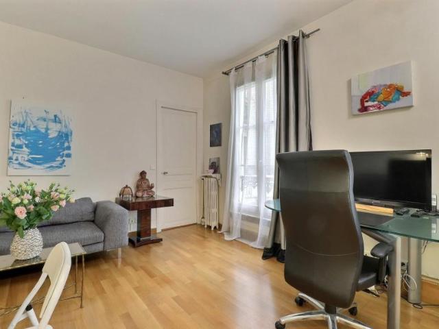 1 chambres, Paris Paris 75116 104843213