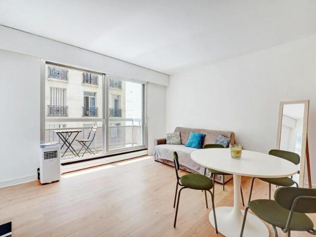 1 chambres, Paris Paris 75116 104825448