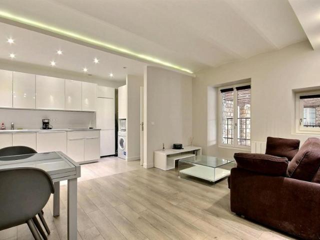 1 chambres, Paris Paris 75116 104958717