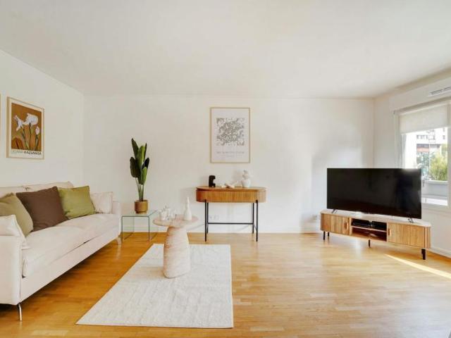 1 chambres, Suresnes Suresnes 92150 103579908