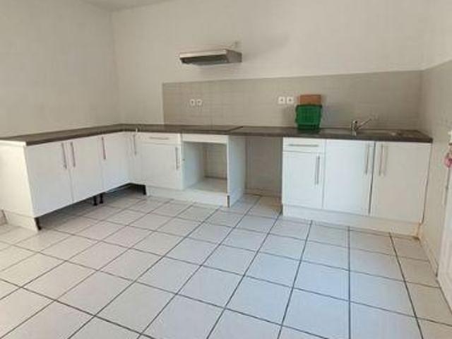 1 chambres, SAINT YZAN DE SOUDIAC Aquitaine 33920 106206253