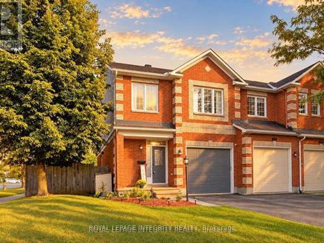 1 Chantilly Gate, Ottawa, ON, K2S 2B2 house for sale | Listing ID X13870 | Royal LePage