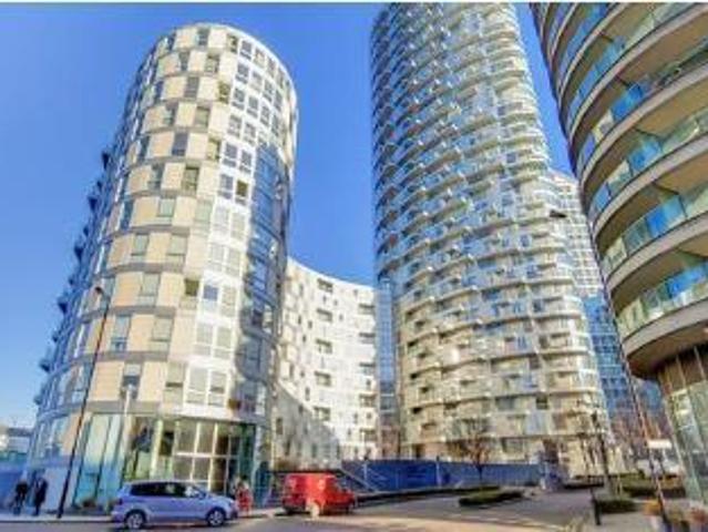1 Charrington Tower, Fairmont Avenue. Studio to rent £1,885 pcm £435 pw
