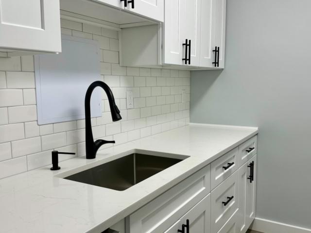 1 Claridge Dr Unit 1000