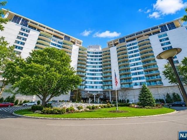 1 Claridge Drive # 114