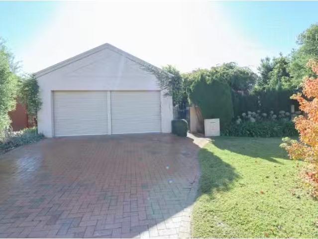 1 Clipper Way, Estella House for rent Listed by Leasing Manag.
