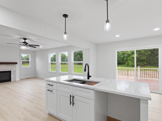 1 Cobblestone Ridge