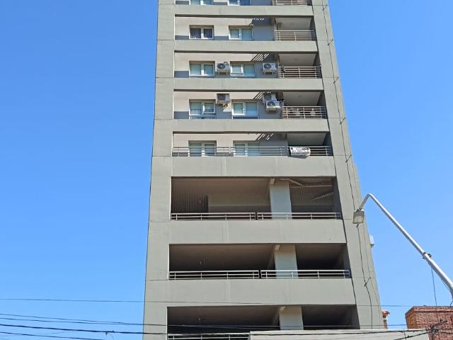 1º de Mayo 1055 Edificio Pilay Piso 17 Dpto. C – Cod.: 8676