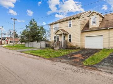 1 Deblois Street, Charlottetown, PE, C1E 0J6 house for sale | Listing ID 202608 | Royal LePage