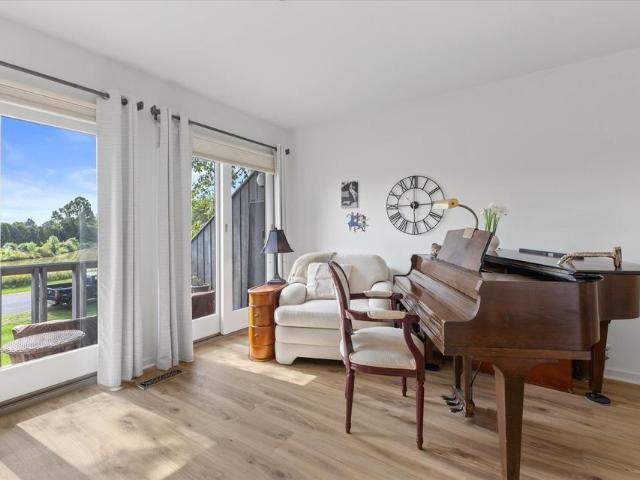 1 Deepwood Ct, Unit C 1