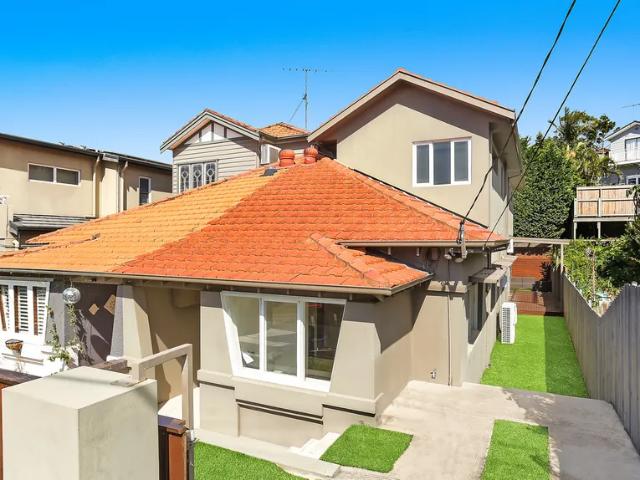 1 dickson street