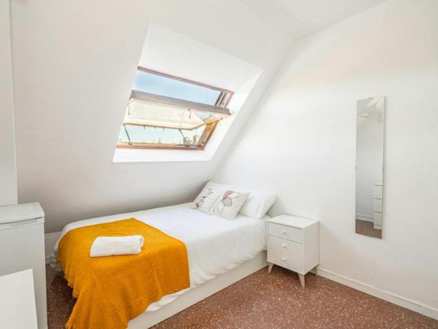 1 Dormitorio Apartamentos Madrid Madrid 103922384