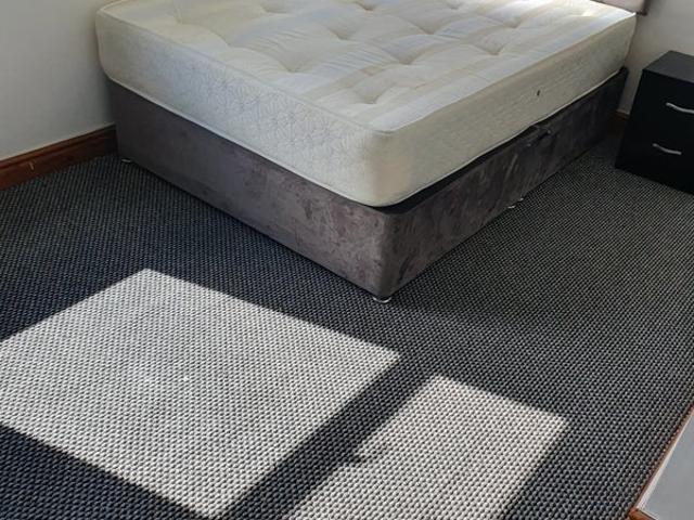 1 Double Room at Merton Road, Bradford