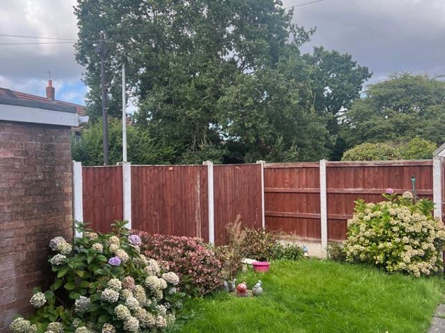 1 Double room available