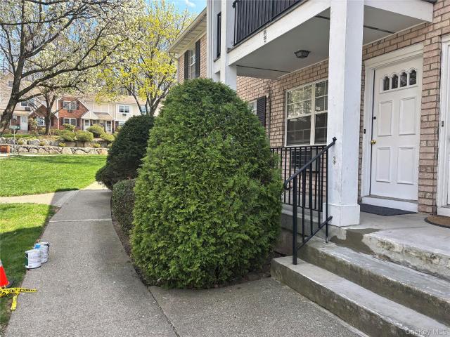 1 Doxbury Ln, Suffern, NY 10901 | MLS #1003