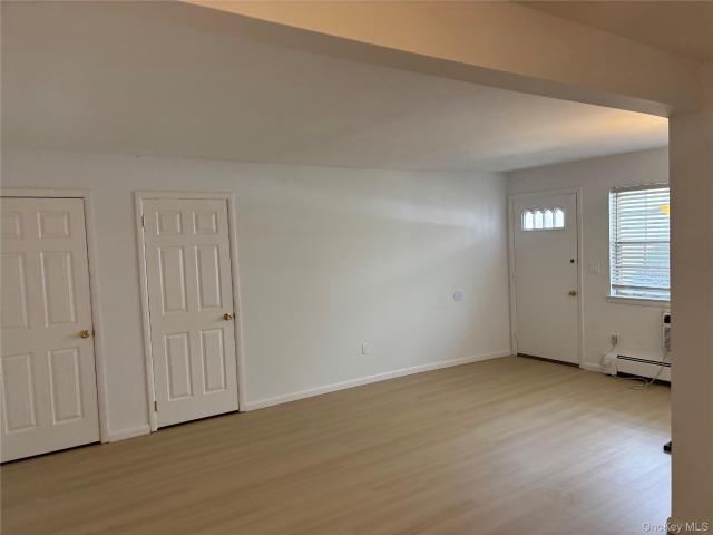 1 Doxbury Lane