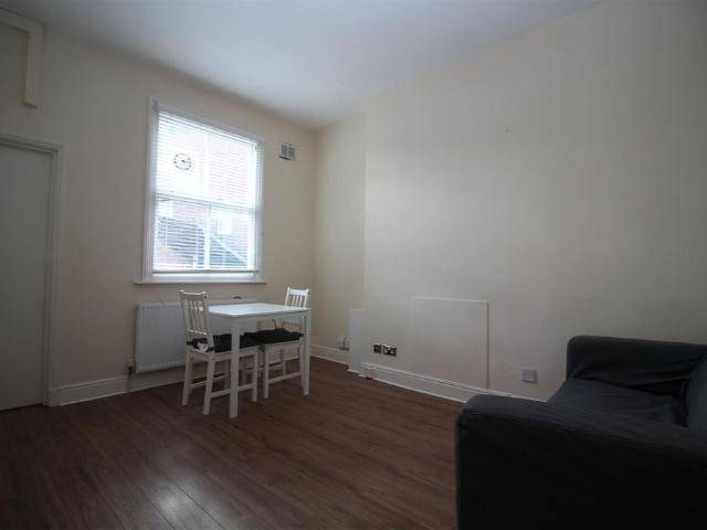 1 Evington Road, Leicester, Leicestershire, LE2 1QG