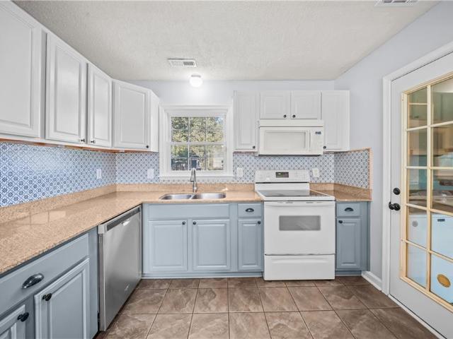 1 Ewell CT