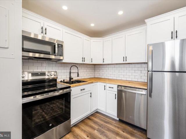 1 E Chase Street # 1008