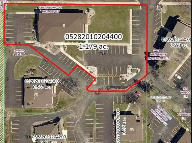 1 E Waldo Blvd, Manitowoc, WI 54220 MLS 1698803
