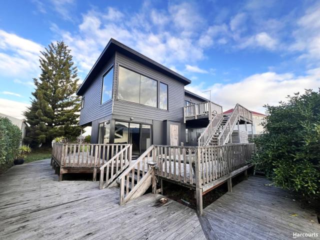 1 East Beach Road, LOW HEAD, TAS 7253