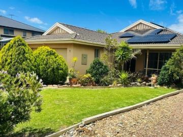 1 Elkhorn Way, Point Cook