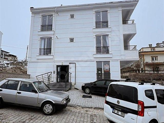 1 EMLAK'da MEHMET AKİF ERSOY MAH. SIFIR SATILIK 2+0 DAİRE