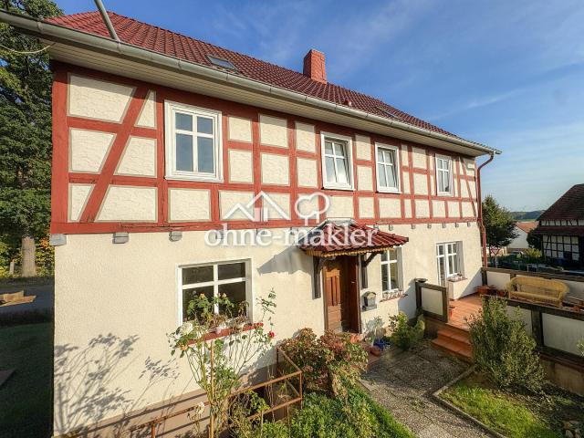 1 Fam. Fachwerkhaus in Willingshausen! 180qm Wfl! Renovieren und sofort Einziehen!