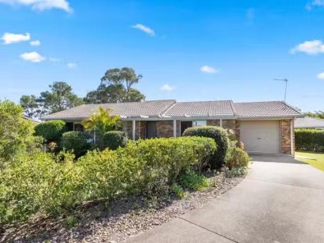 1 Fiona Court, URANGAN, QLD 4655 House for Rent