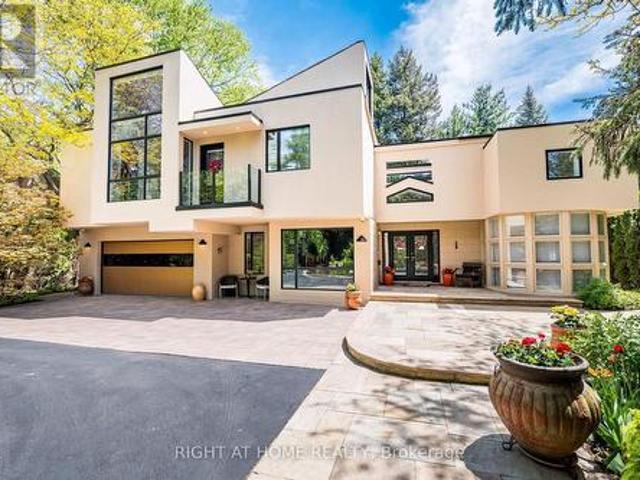 1 Friars Lane, Toronto, ON, M9A 1T6 house for sale | Listing ID W13709 | Royal LePage