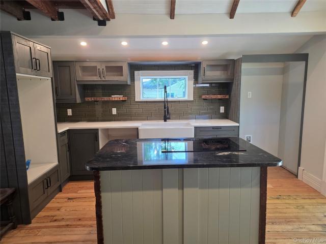 1 Gully Landing Road