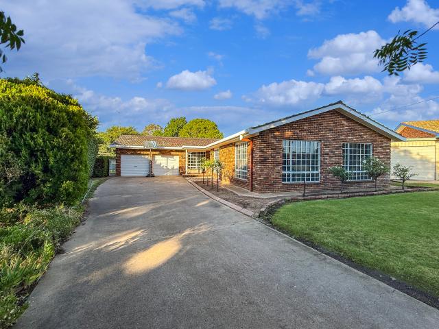 1 Garnet Street, Dubbo NSW 2830 House For Rent | Domain