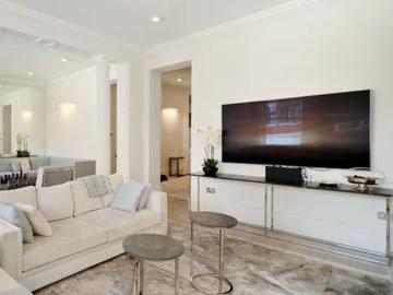 1 Gate Mews, London, SW7 1BQ, United Kingdom | 4 bed apartment for rent #167691920 | Rentberry