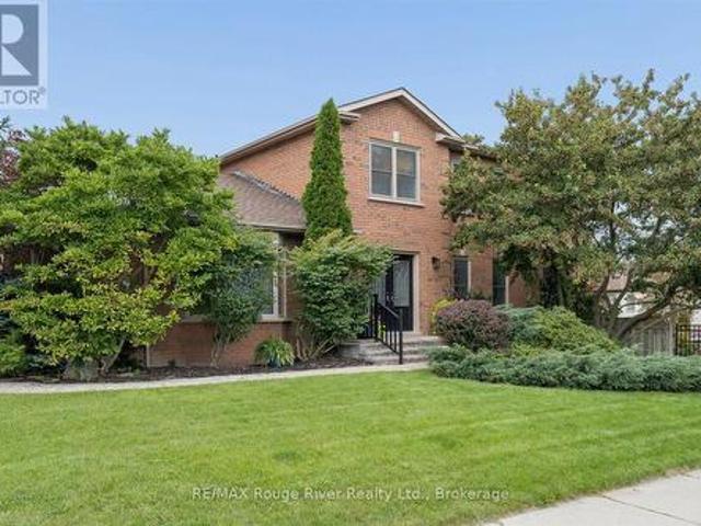 1 Gowan Drive, Whitby Lynde Creek, ON, L1P 1L5 house for sale | Listing ID E13795 | Royal LePage